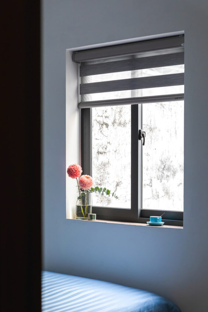 Deluxe Queen Studio, Window with City or Quiet Street View