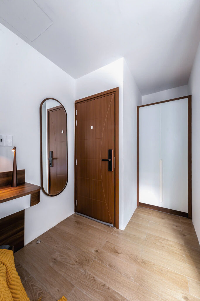 Deluxe Queen Studio, Window with City or Quiet Street View