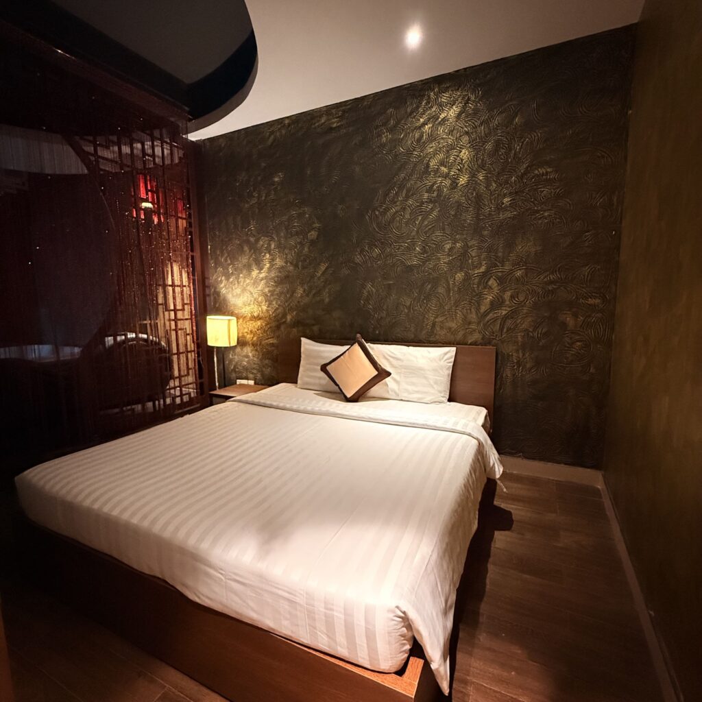 Fantasy Room 302
