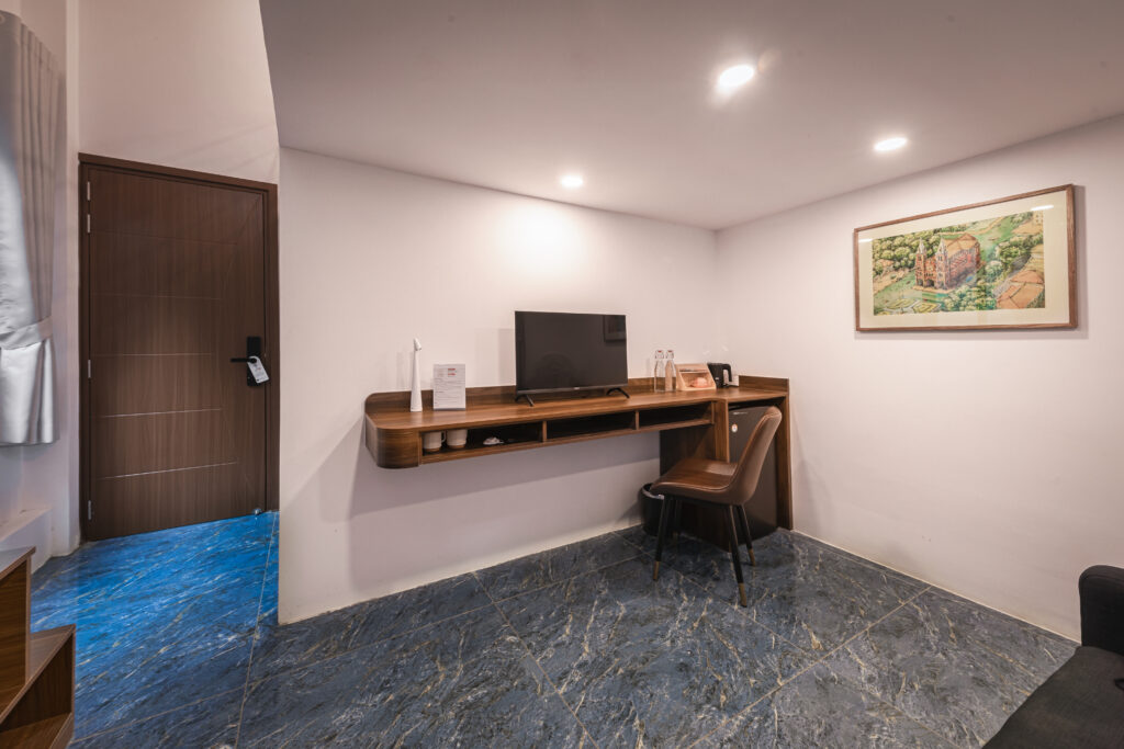 One-bedroom Junior Duplex Suite