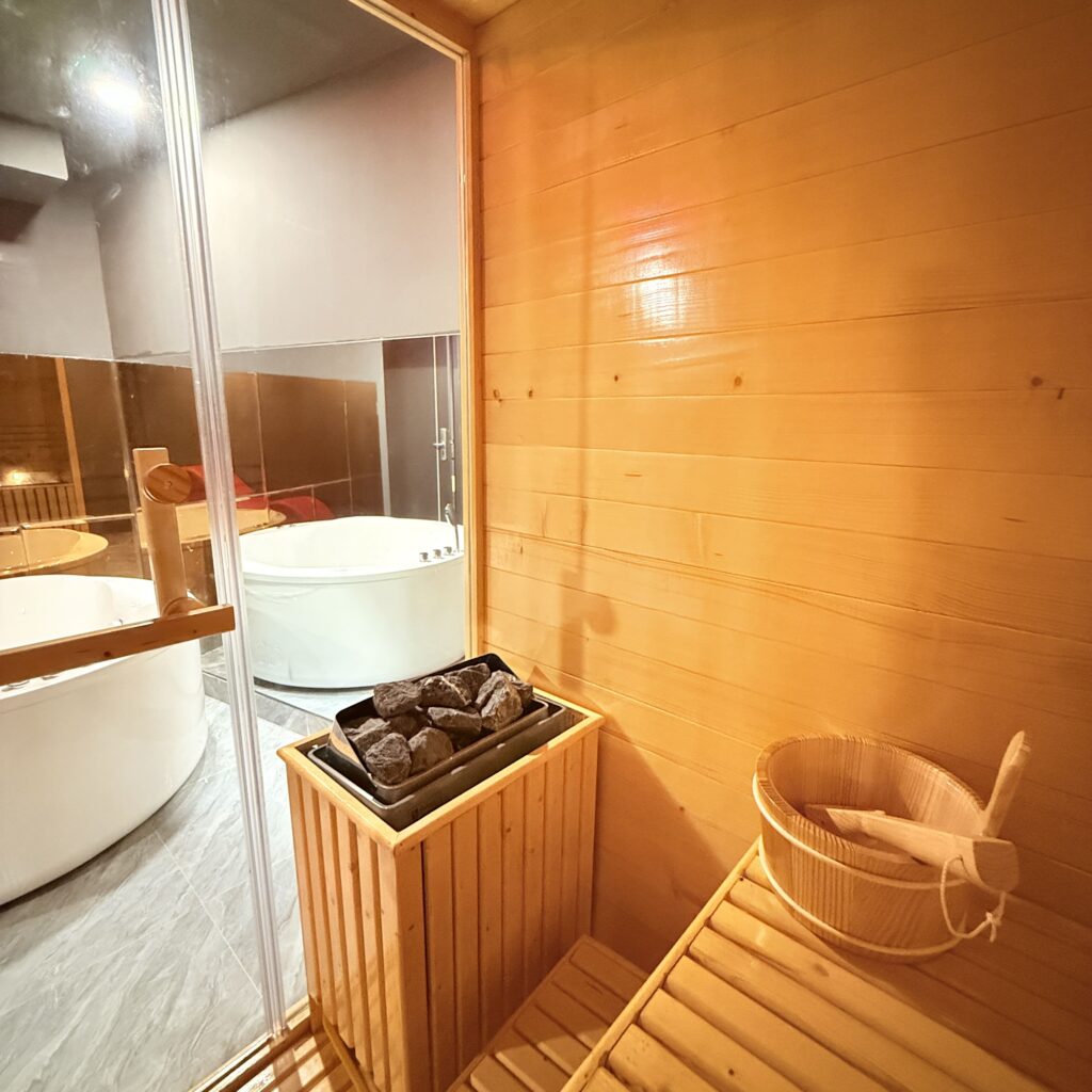 Private Sauna Suite G01