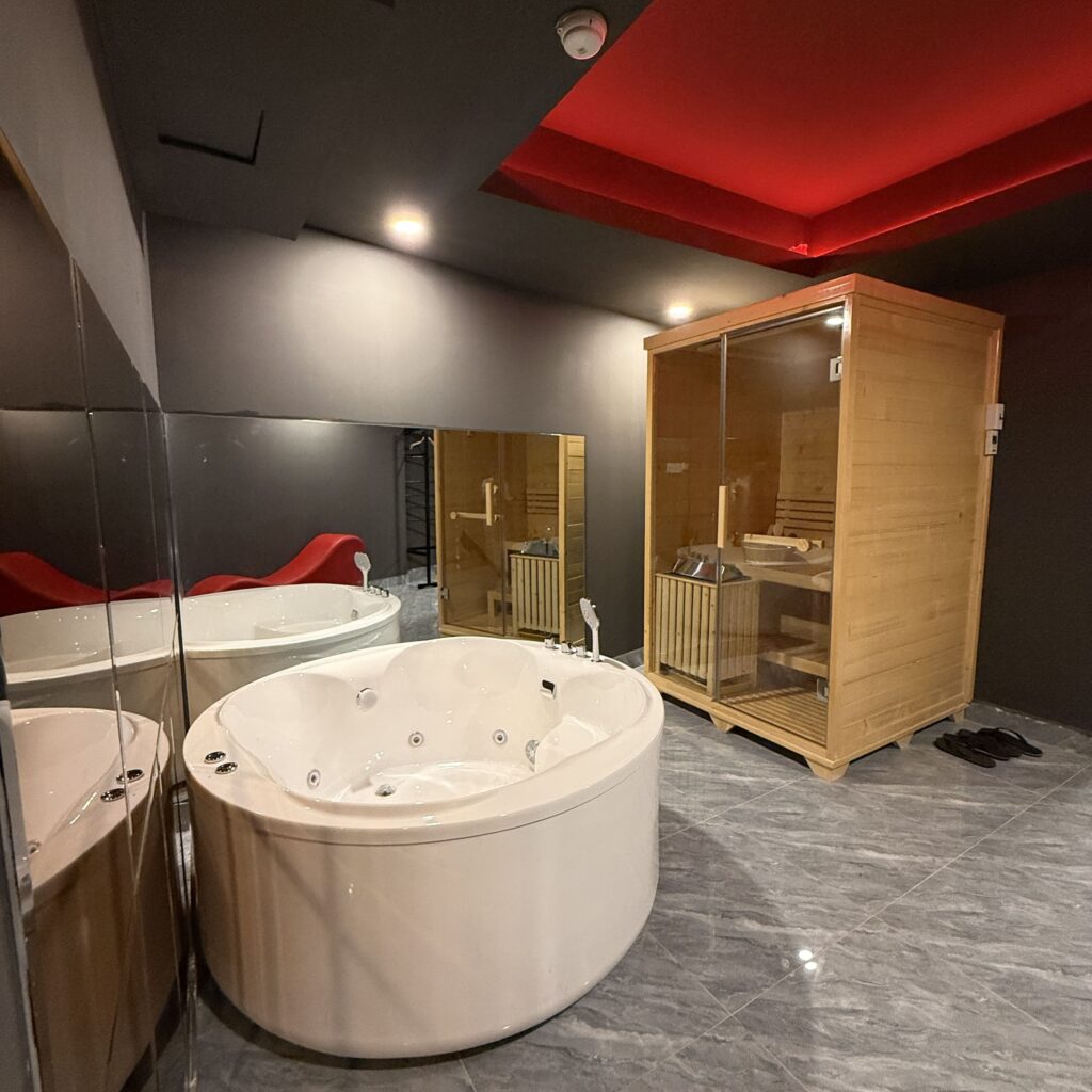 Private Sauna Suite G01