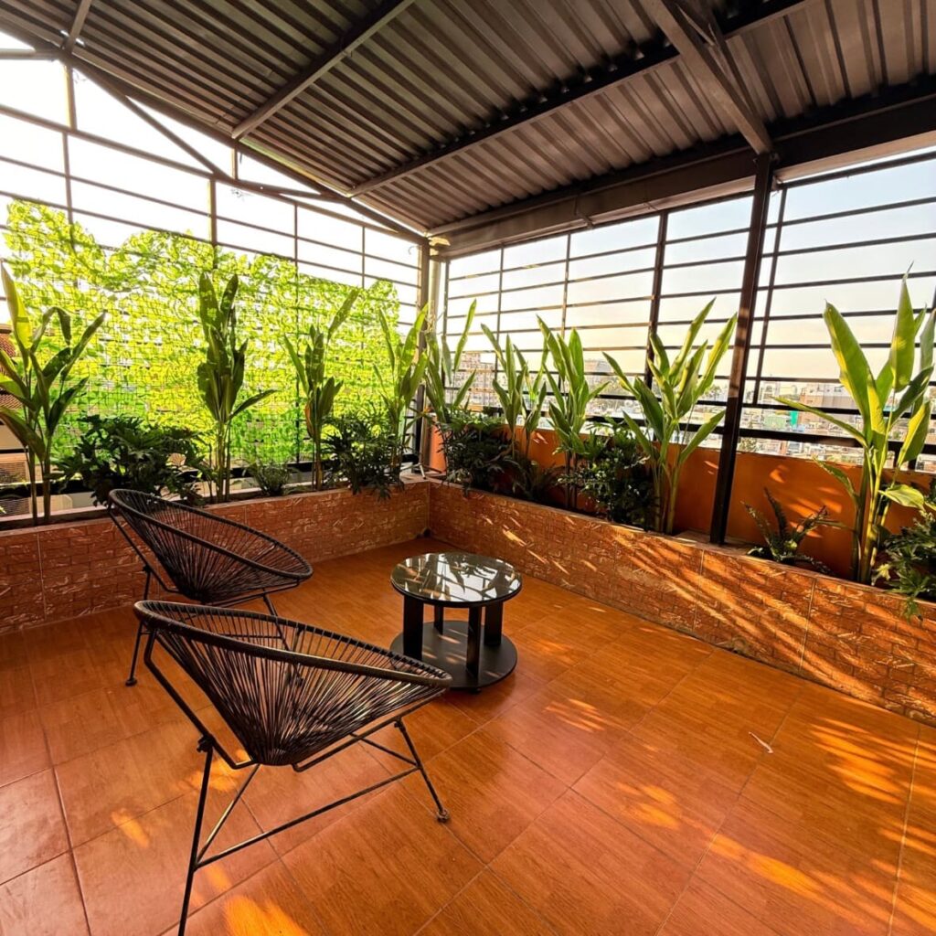 Rooftop Balcony Suite
