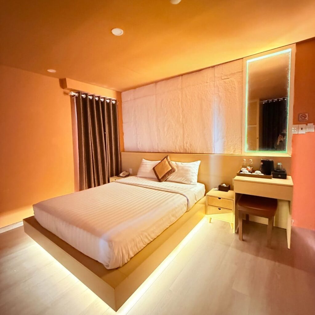 Rooftop Balcony Suite