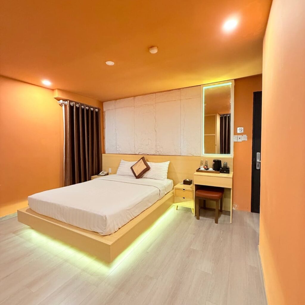Rooftop Balcony Suite