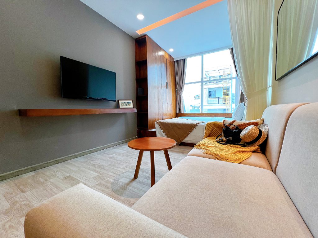 Khách sạn gần sân bay Tân Sơn Nhất phòng nghỉ hiện đại tại La Doma Hotel