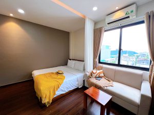 Khách sạn gần sân bay Tân Sơn Nhất phòng nghỉ hiện đại tại La Doma Hotel