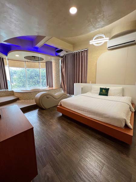 khách sạn quận 5 có ghế tình yêu
