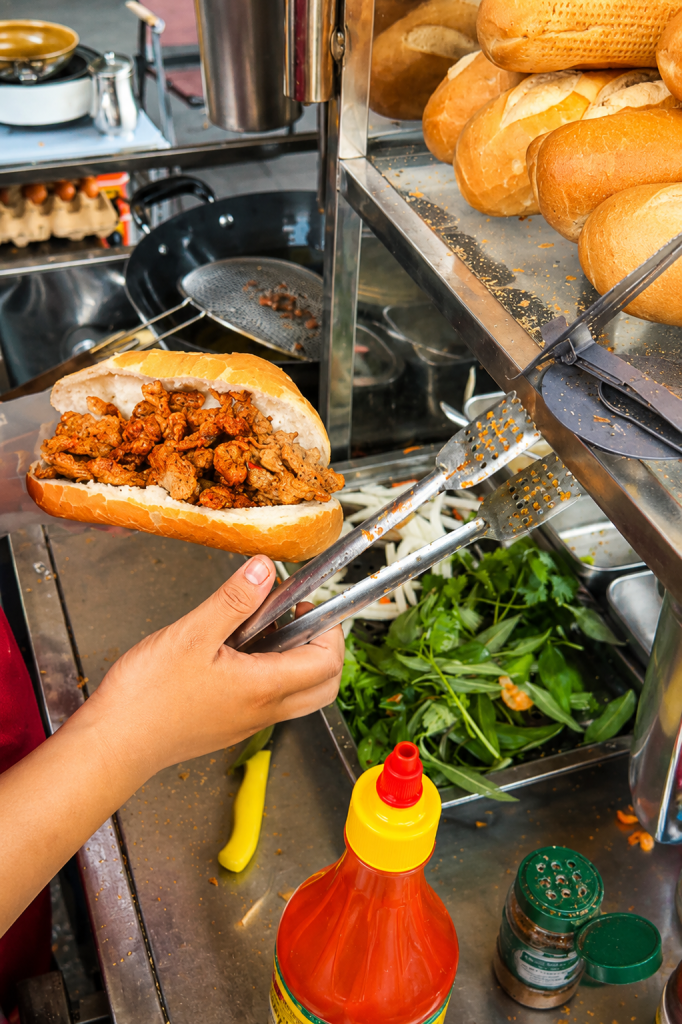 Bánh mì Bạch Đằng
