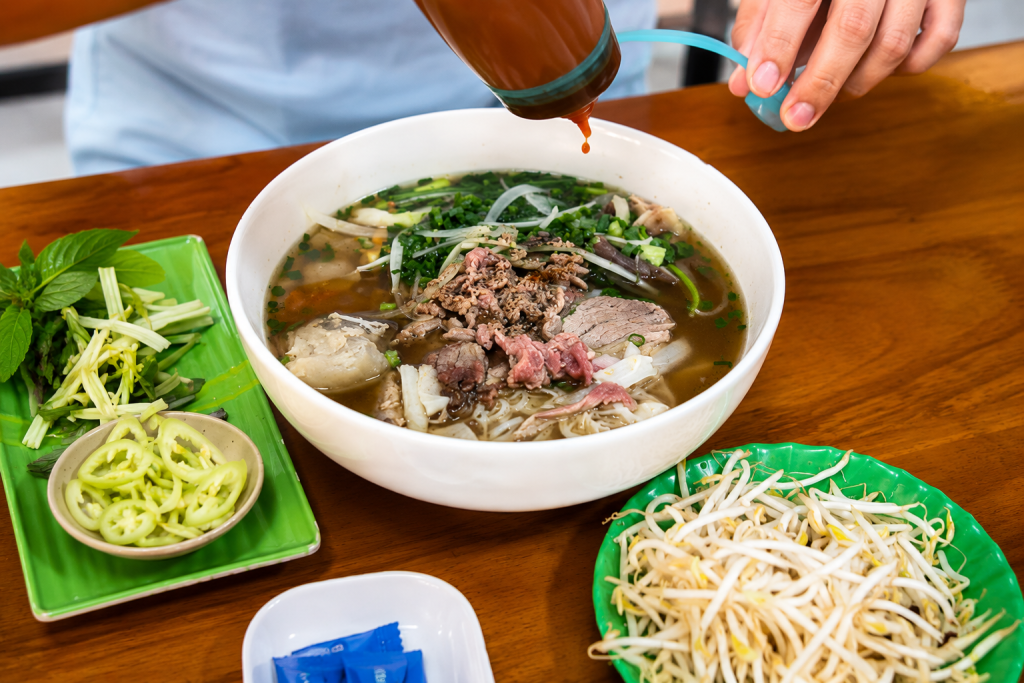 pho phu vuong gan san bay tan son nhat ngon va nhanh
